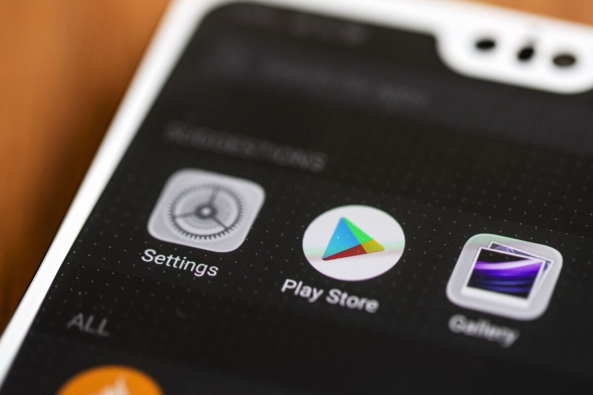 Google Bans Apps With Hidden Data-Harvesting Software - Creating Future Us